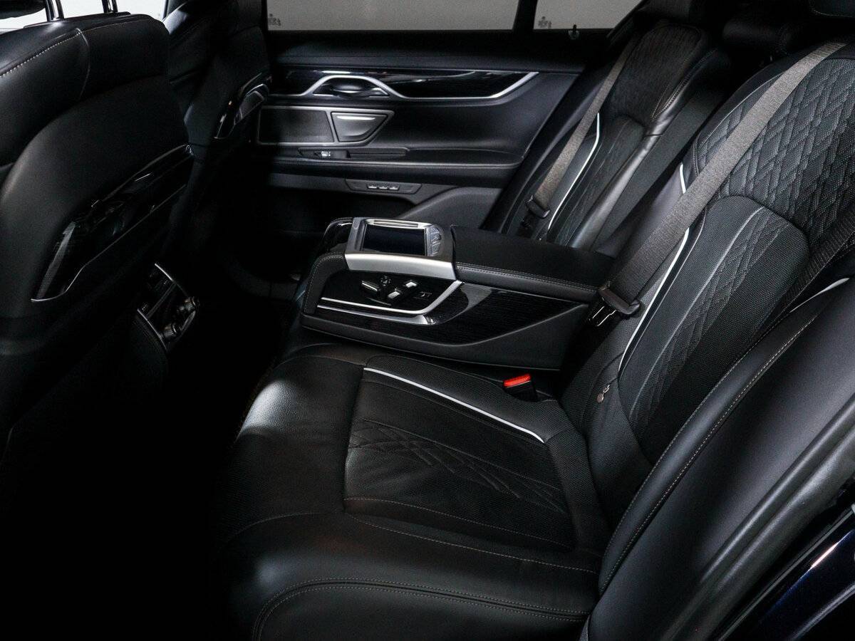 Купить BMW 7 серии с пробегом. Фото: #9