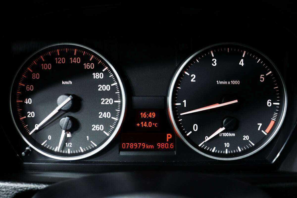 Купить BMW X1 с пробегом. Фото: #9