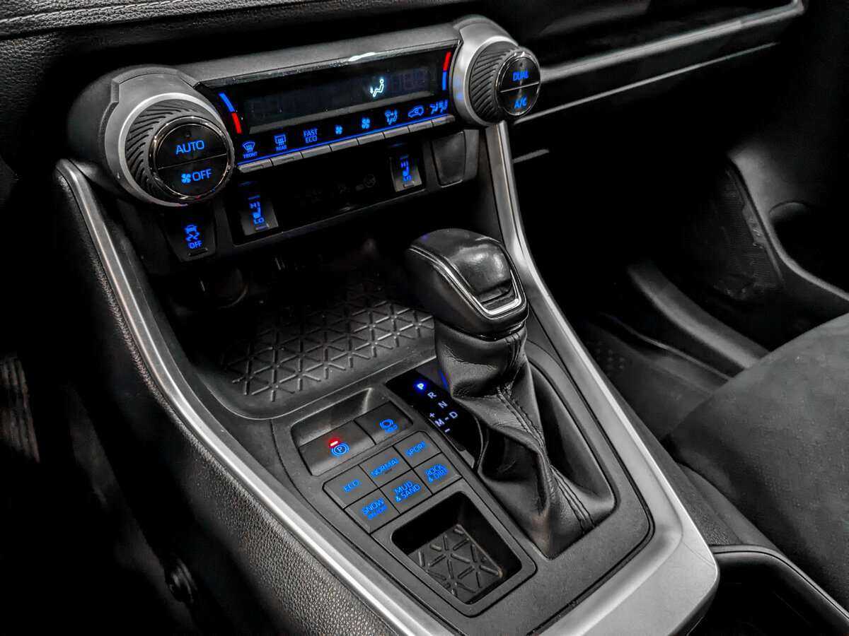 Купить Toyota RAV4 с пробегом. Фото: #20