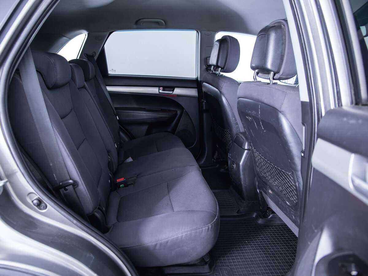 Купить Kia Sorento с пробегом. Фото: #16