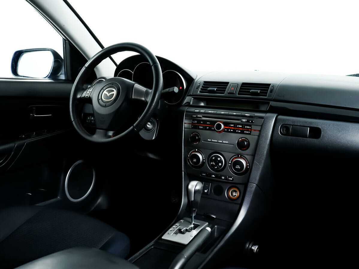 Купить Mazda 3 с пробегом. Фото: #8