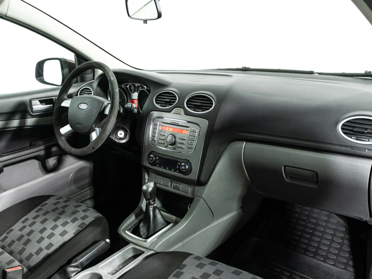 Купить Ford Focus с пробегом. Фото: #8