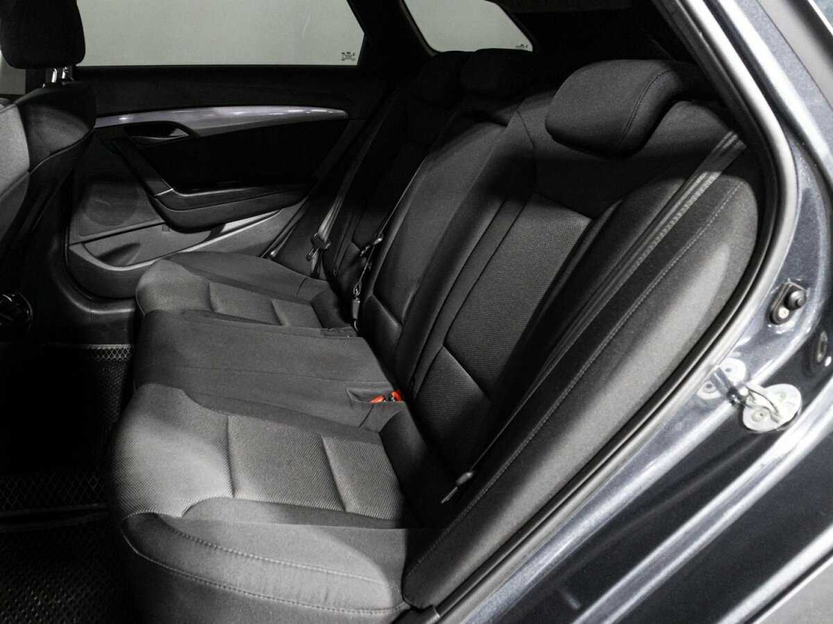 Купить Hyundai i40 с пробегом. Фото: #9