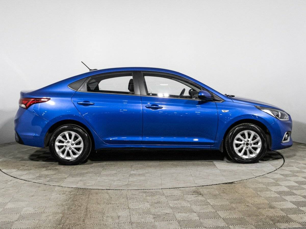 Купить Hyundai Solaris с пробегом. Фото: #3