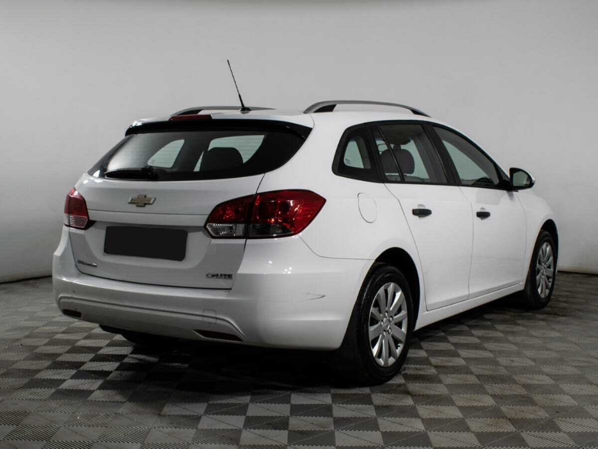 Купить Chevrolet Cruze с пробегом. Фото: #4