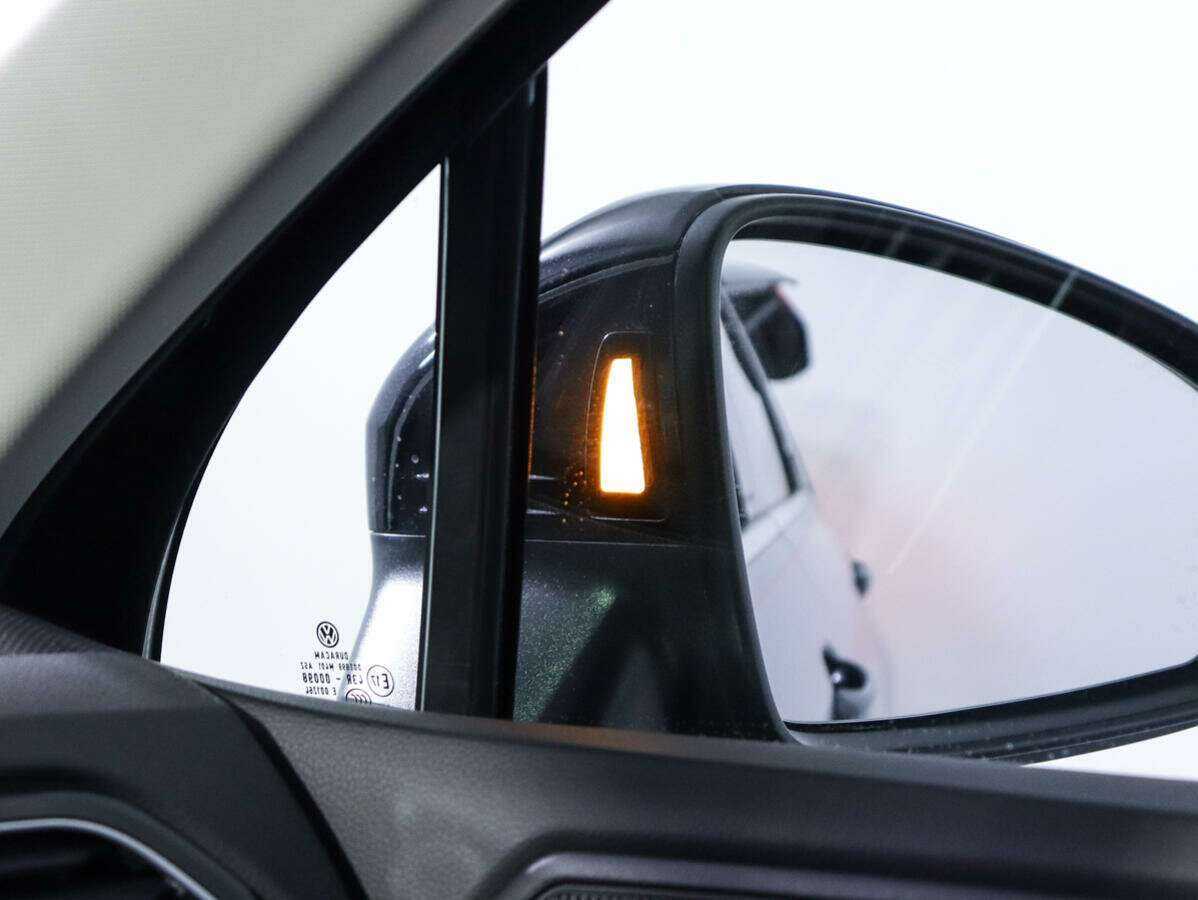 Купить Volkswagen Tiguan с пробегом. Фото: #27