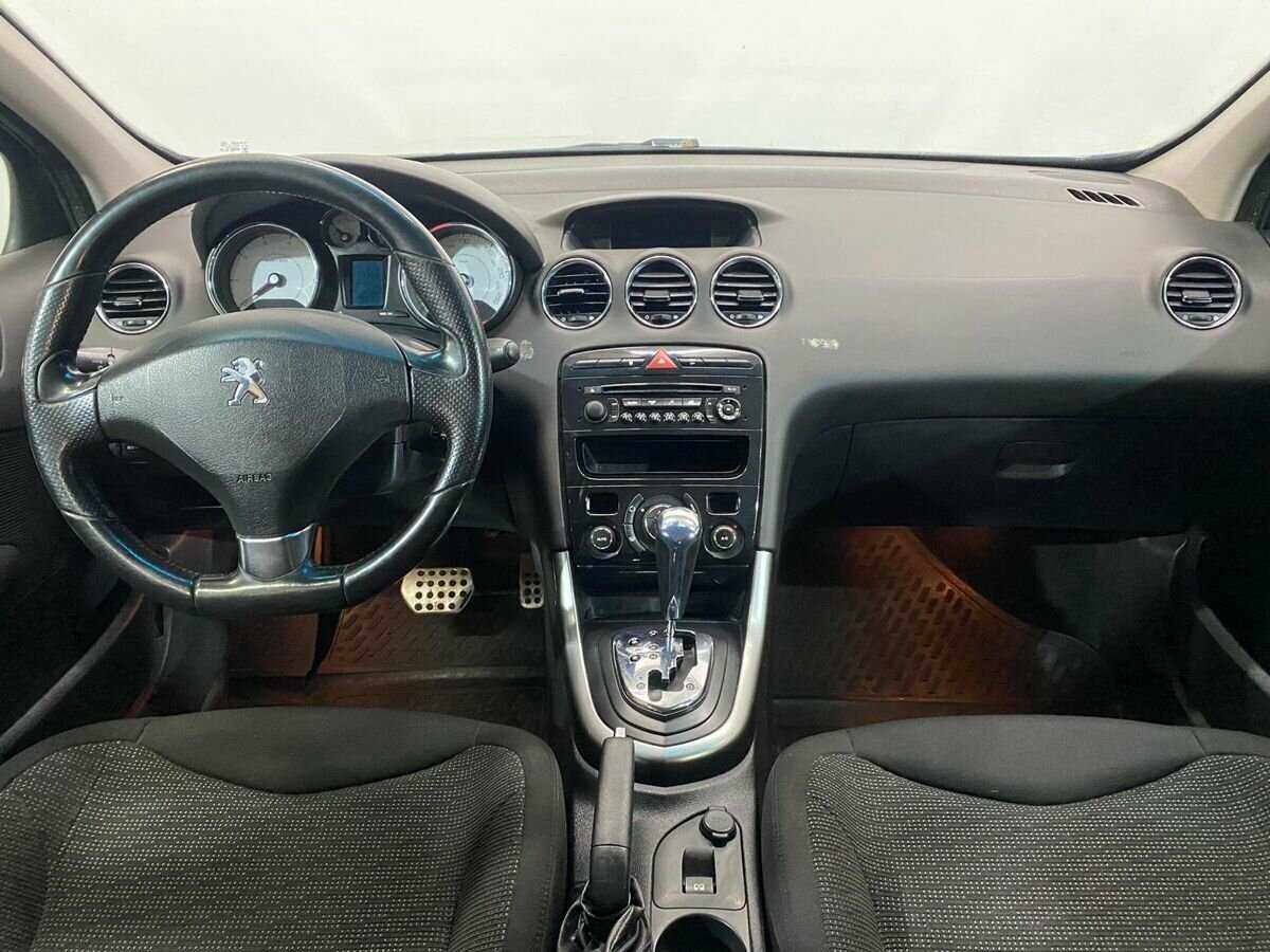 Купить Peugeot 308 с пробегом. Фото: #8