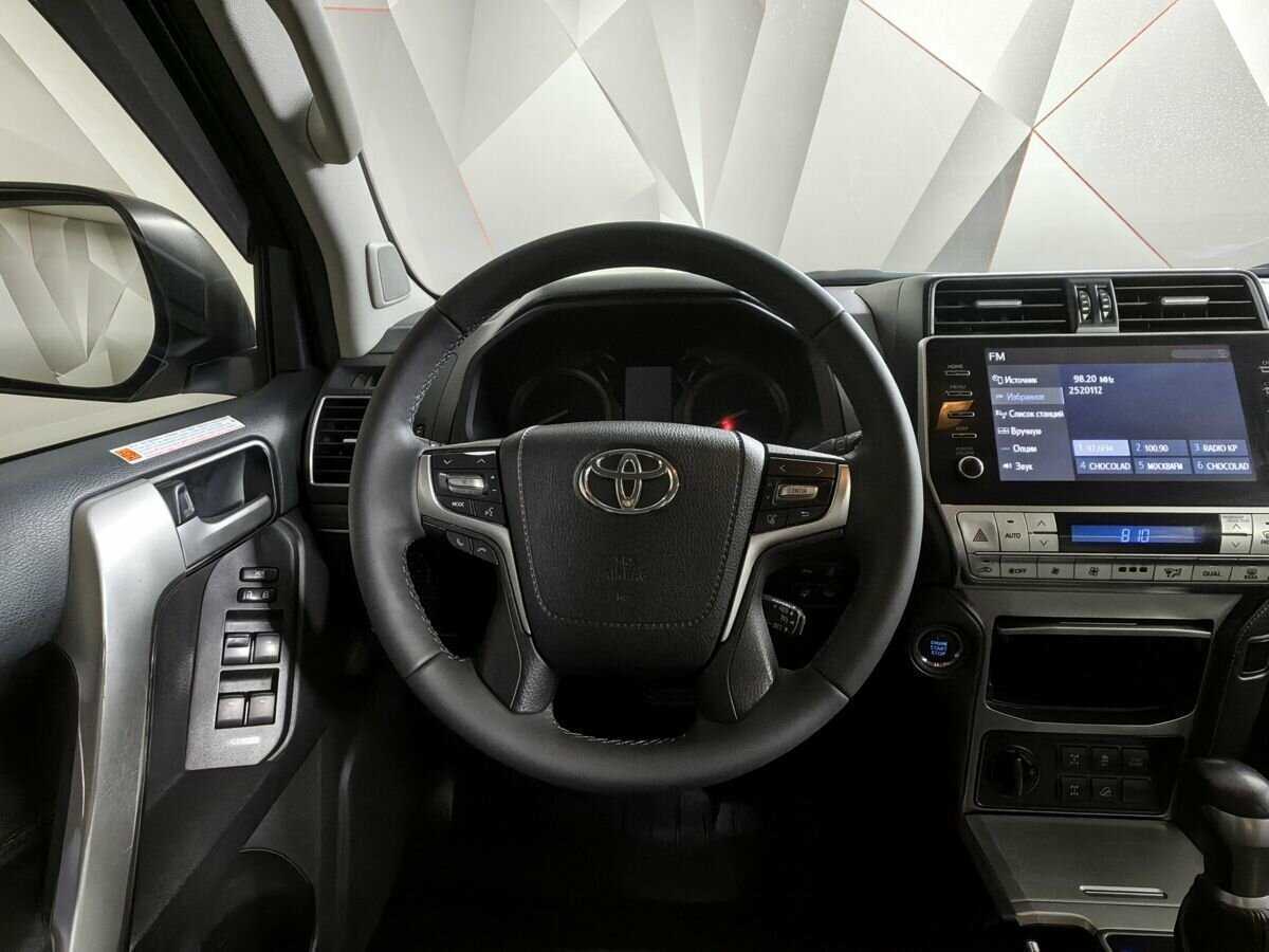 Купить Toyota Land Cruiser Prado с пробегом. Фото: #14