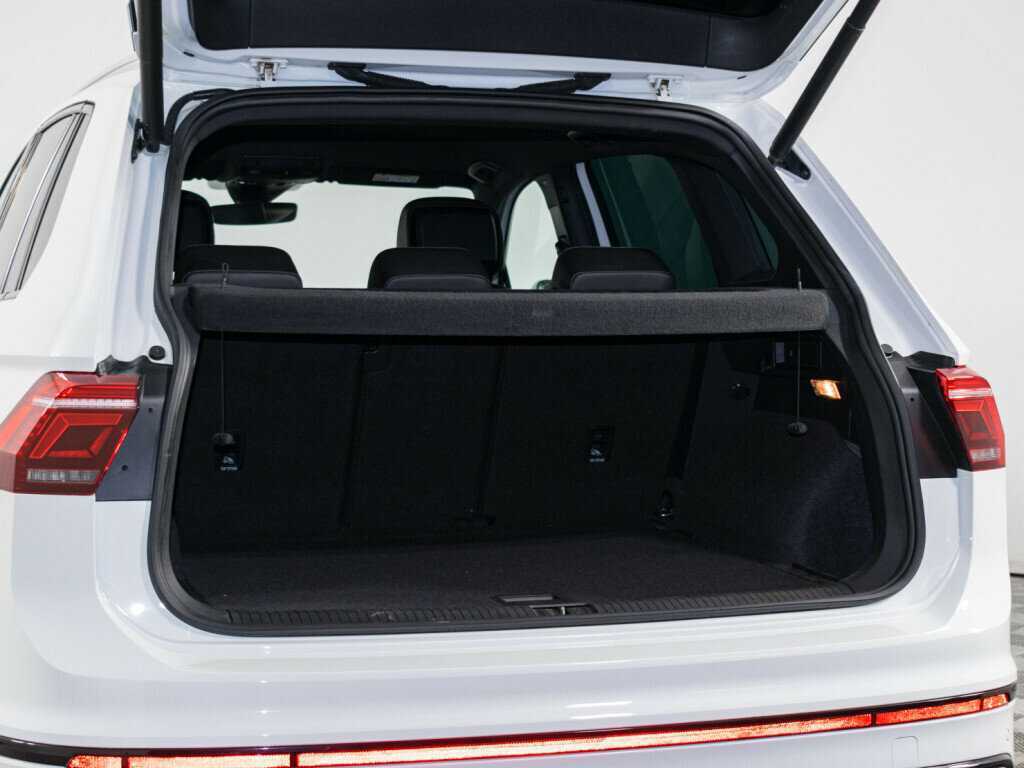 Купить Volkswagen Tiguan с пробегом. Фото: #6
