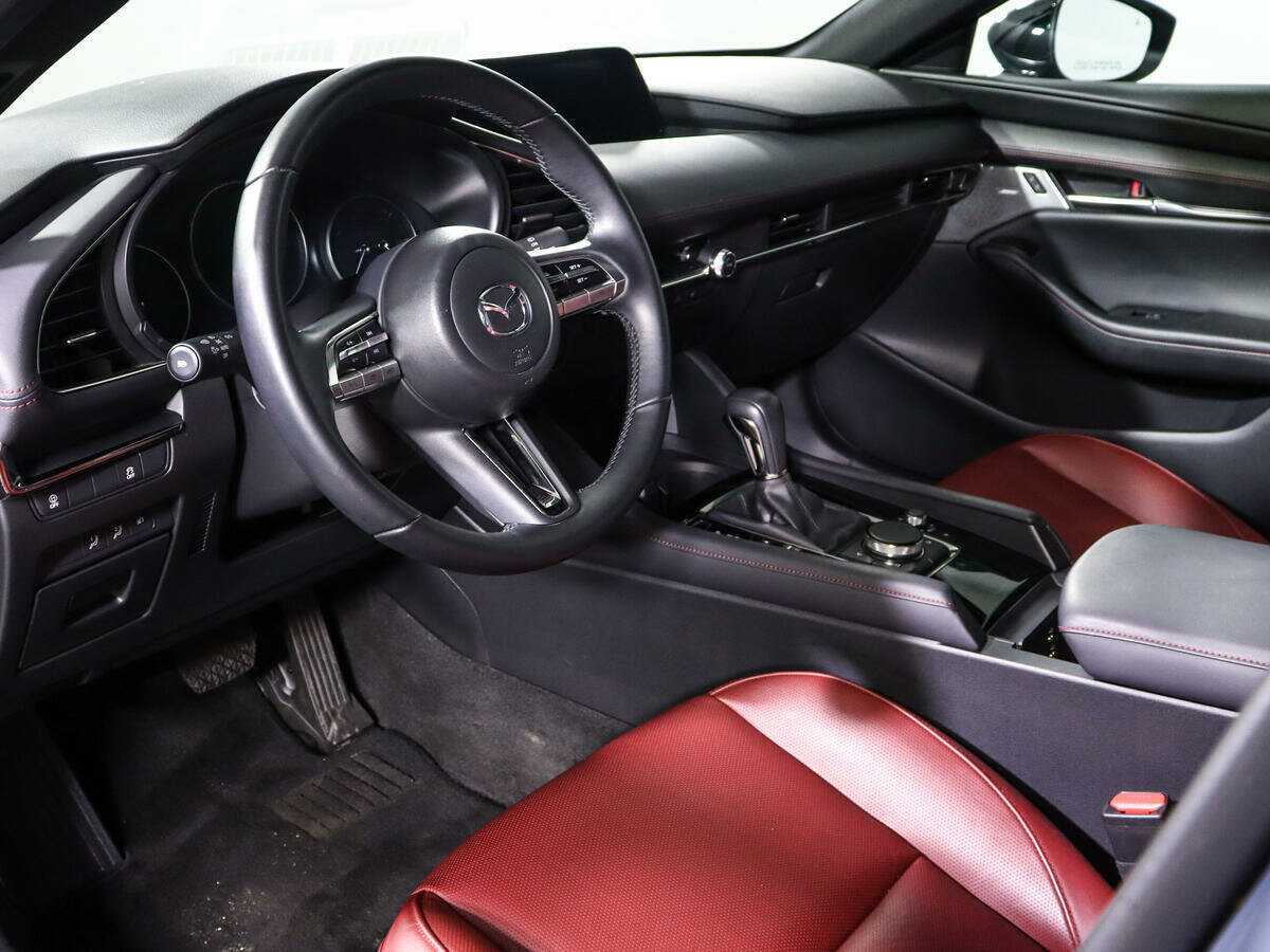 Купить Mazda 3 с пробегом. Фото: #11