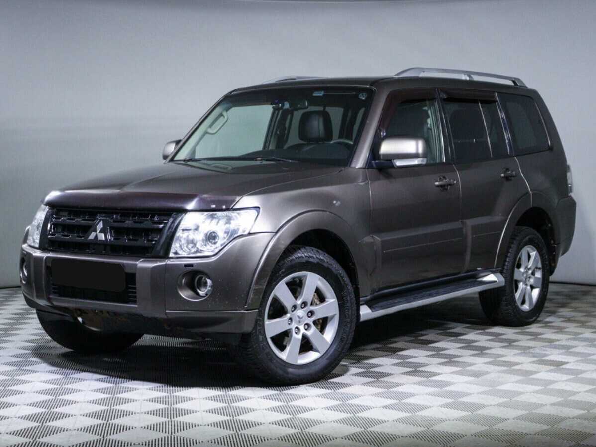 Купить Mitsubishi Pajero с пробегом. Фото: #0