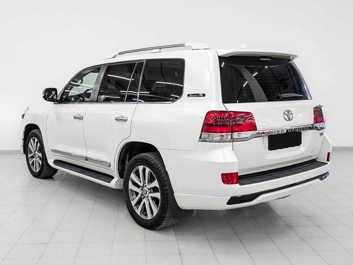 Купить Toyota Land Cruiser с пробегом. Фото: #6