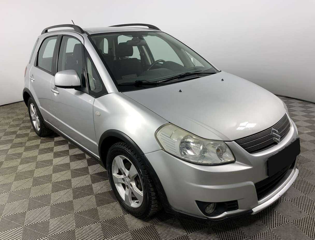 Купить Suzuki SX4 с пробегом. Фото: #2
