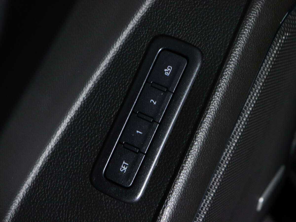 Купить Chevrolet Tahoe с пробегом. Фото: #21