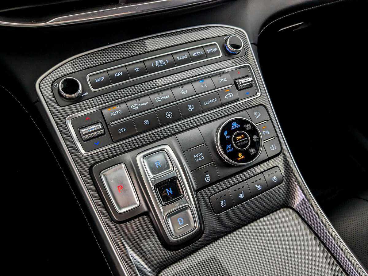 Купить Hyundai Santa Fe с пробегом. Фото: #21