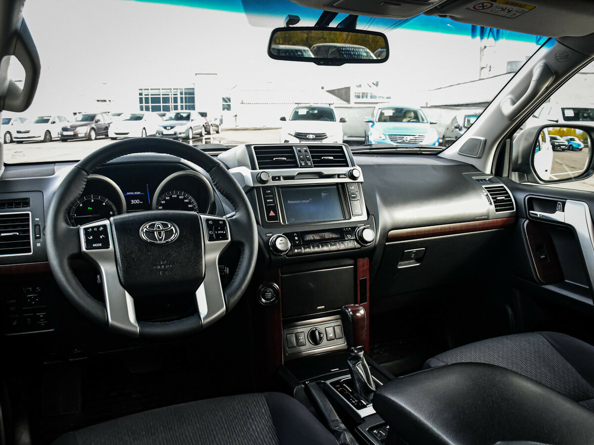 Купить Toyota Land Cruiser Prado с пробегом. Фото: #12