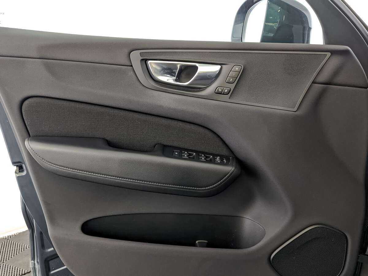 Купить Volvo XC60 с пробегом. Фото: #14