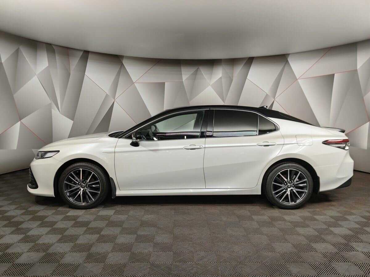 Купить Toyota Camry с пробегом. Фото: #4