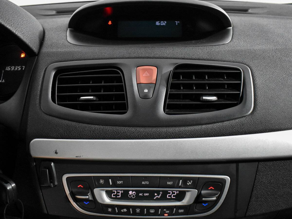 Купить Renault Megane с пробегом. Фото: #14