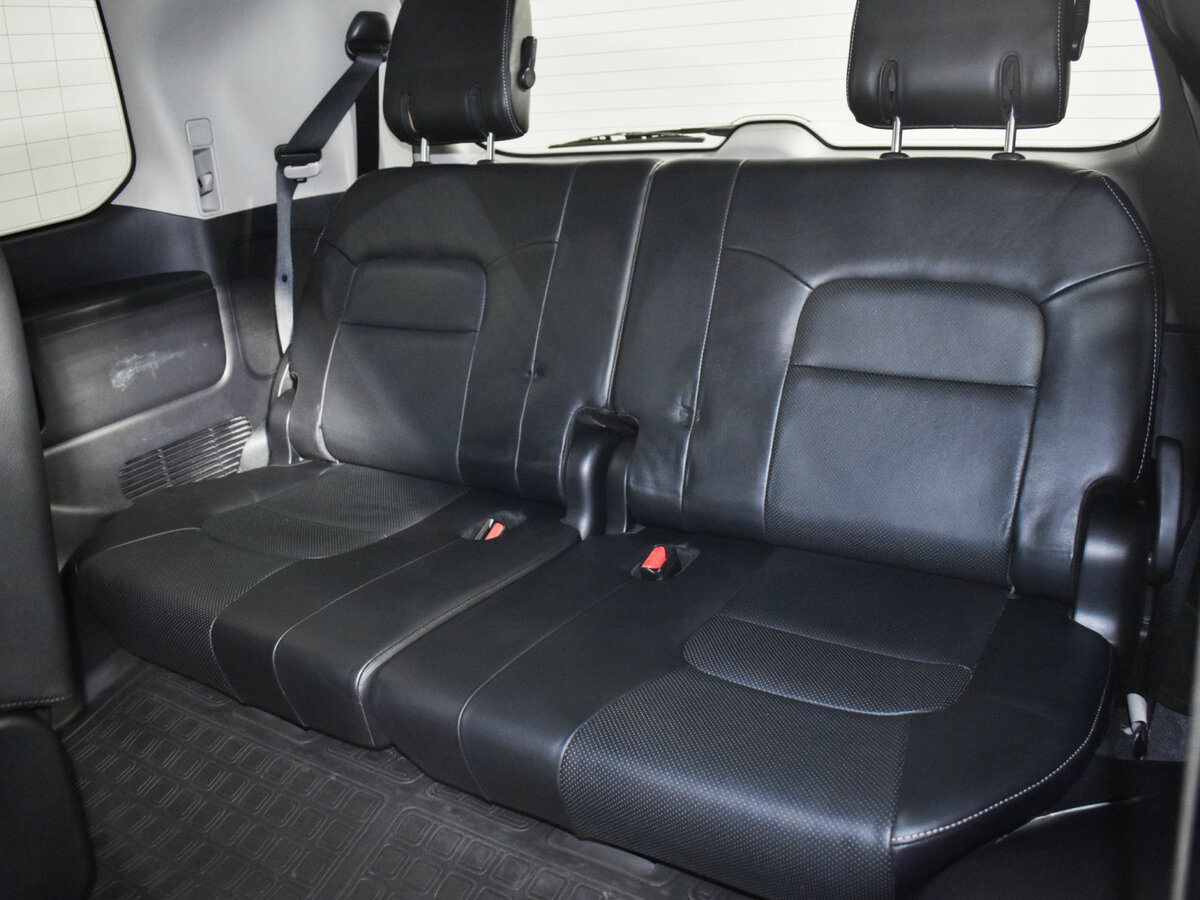 Купить Toyota Land Cruiser с пробегом. Фото: #9