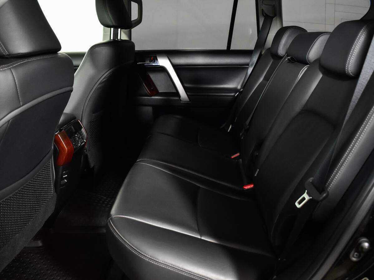 Купить Toyota Land Cruiser Prado с пробегом. Фото: #9