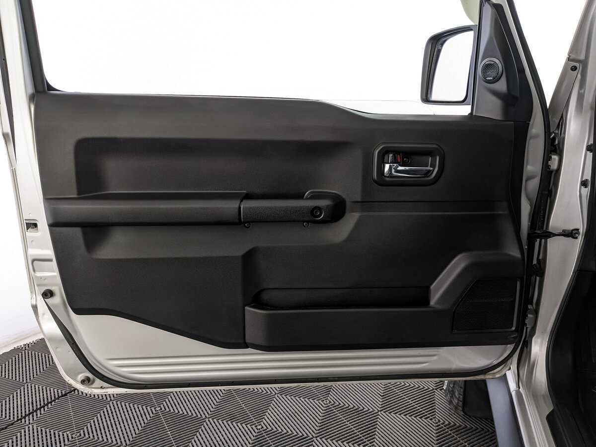 Купить Suzuki Jimny с пробегом. Фото: #14