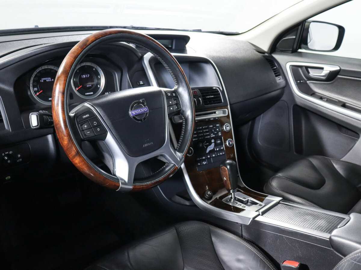 Купить Volvo XC60 с пробегом. Фото: #10