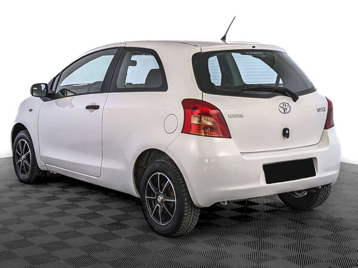 Купить Toyota Yaris с пробегом. Фото: #6