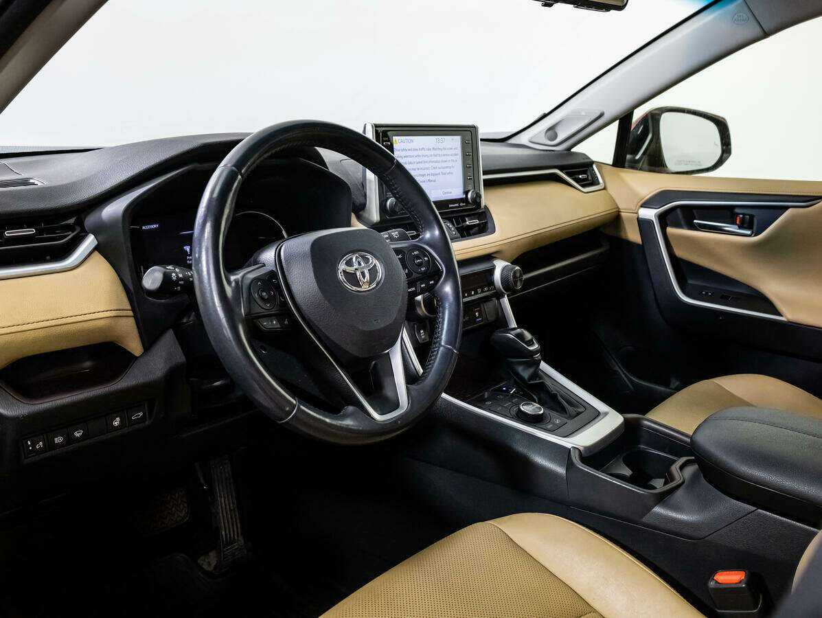 Купить Toyota RAV4 с пробегом. Фото: #10