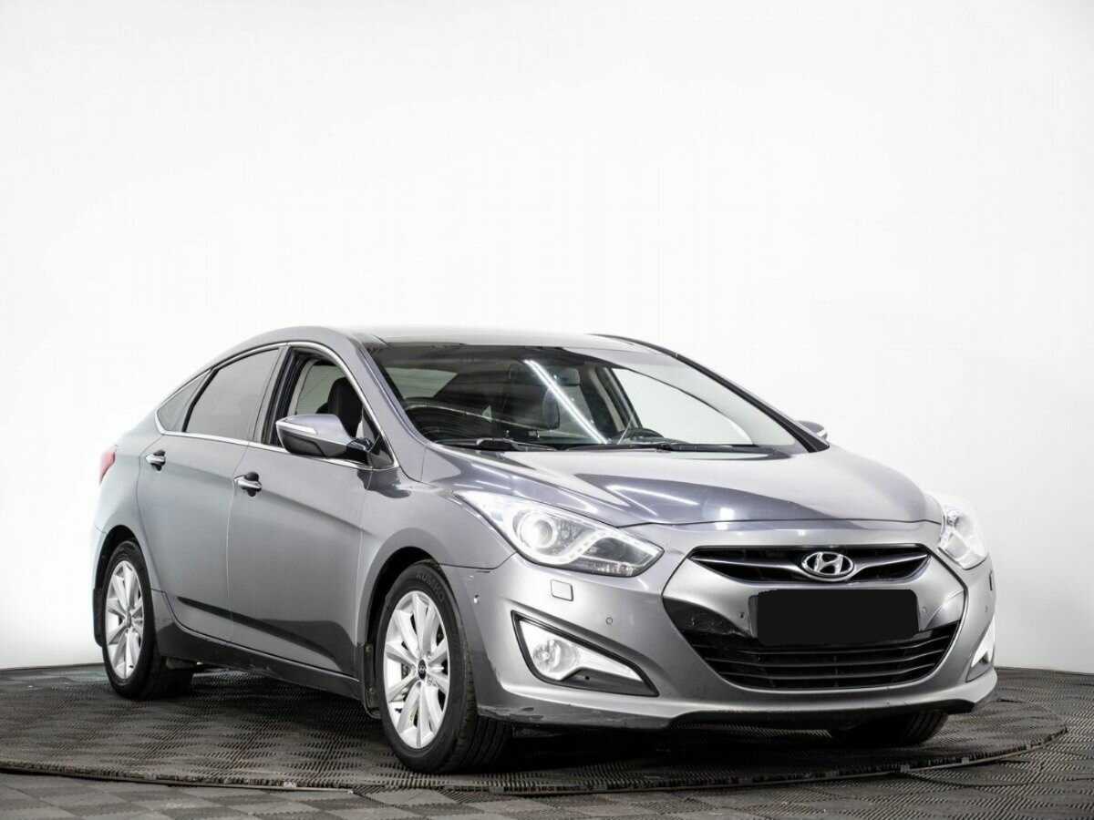 Купить Hyundai i40 с пробегом. Фото: #2