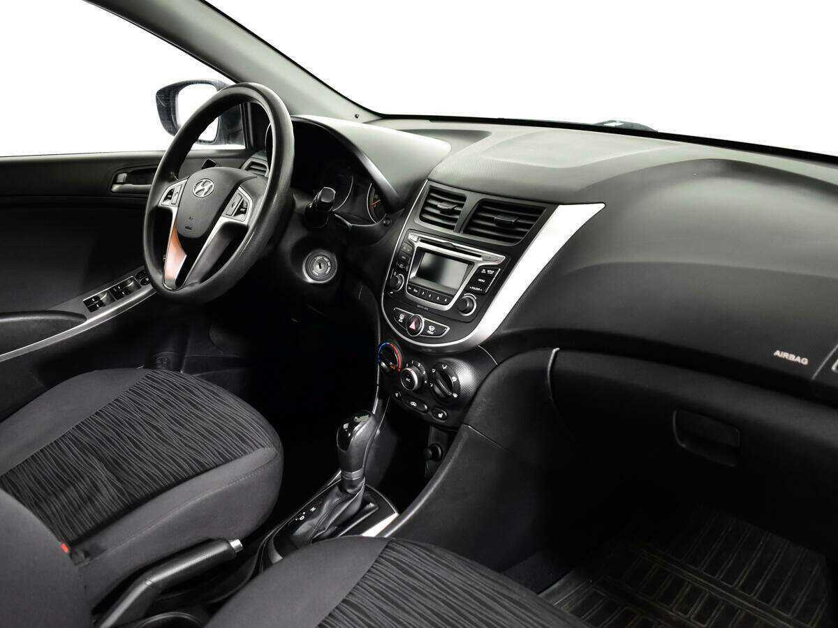 Купить Hyundai Solaris с пробегом. Фото: #8