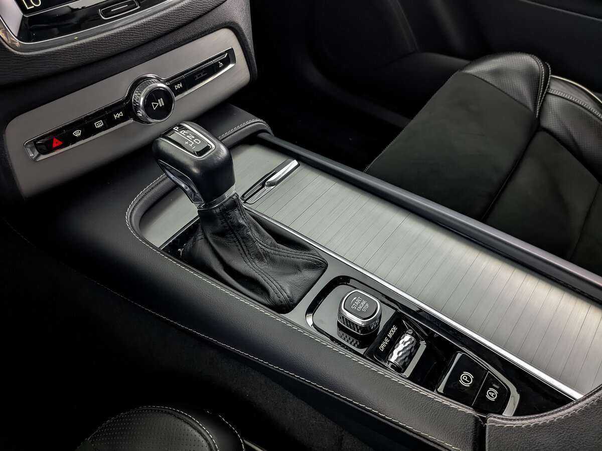 Купить Volvo XC90 с пробегом. Фото: #20