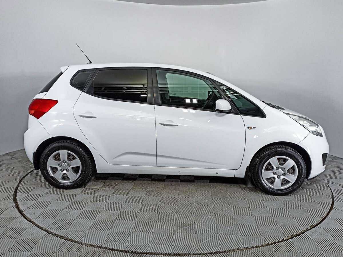 Купить Kia Venga с пробегом. Фото: #2