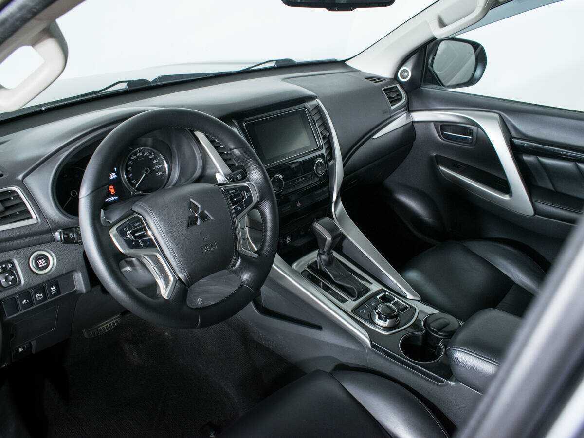 Купить Mitsubishi Pajero Sport с пробегом. Фото: #15
