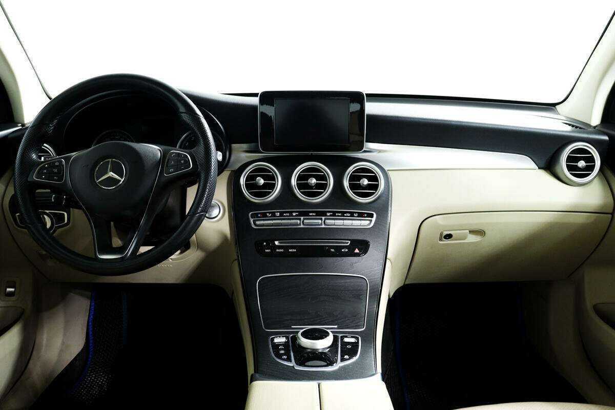 Купить Mercedes-Benz GLC с пробегом. Фото: #10