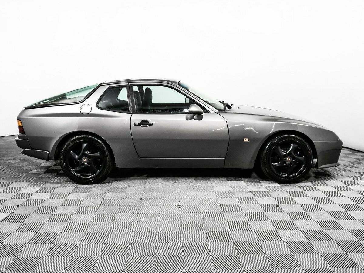 Купить Porsche 944 с пробегом. Фото: #3