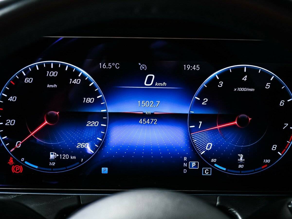 Купить Mercedes-Benz E-Класс с пробегом. Фото: #9