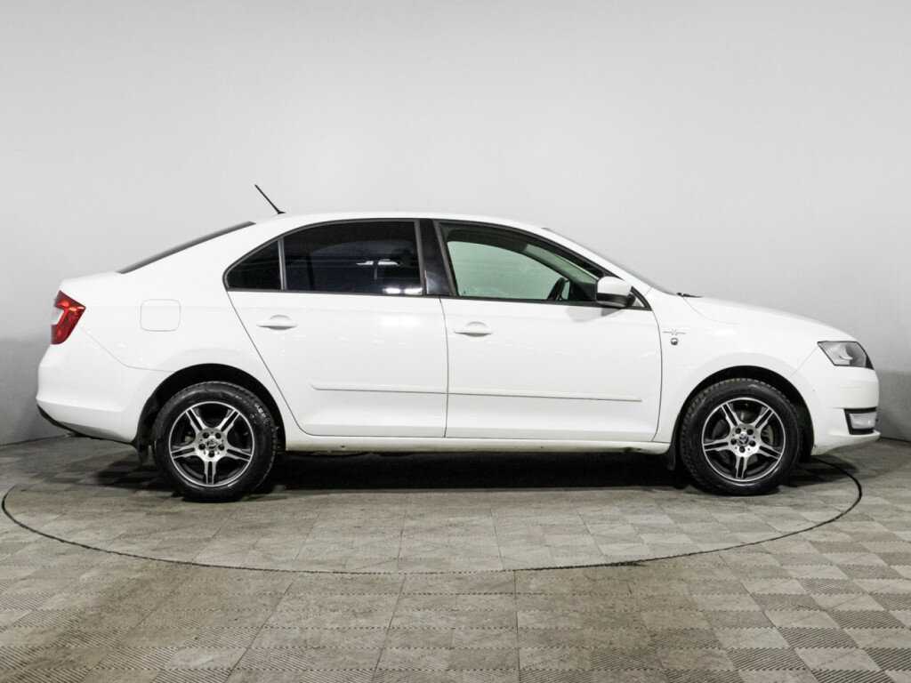 Купить Skoda Rapid с пробегом. Фото: #3