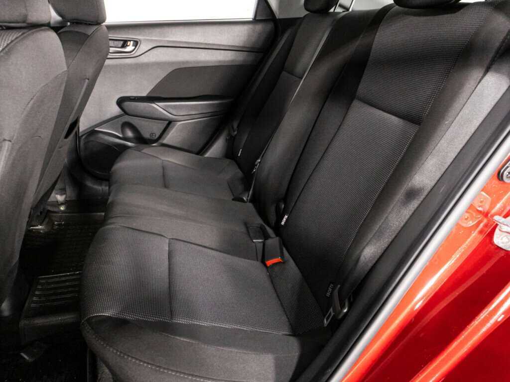 Купить Hyundai Solaris с пробегом. Фото: #9