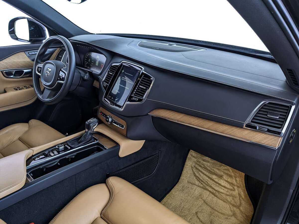 Купить Volvo XC90 с пробегом. Фото: #8
