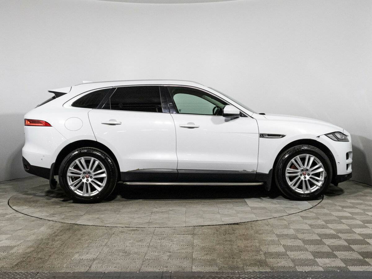 Купить Jaguar F-Pace с пробегом. Фото: #3