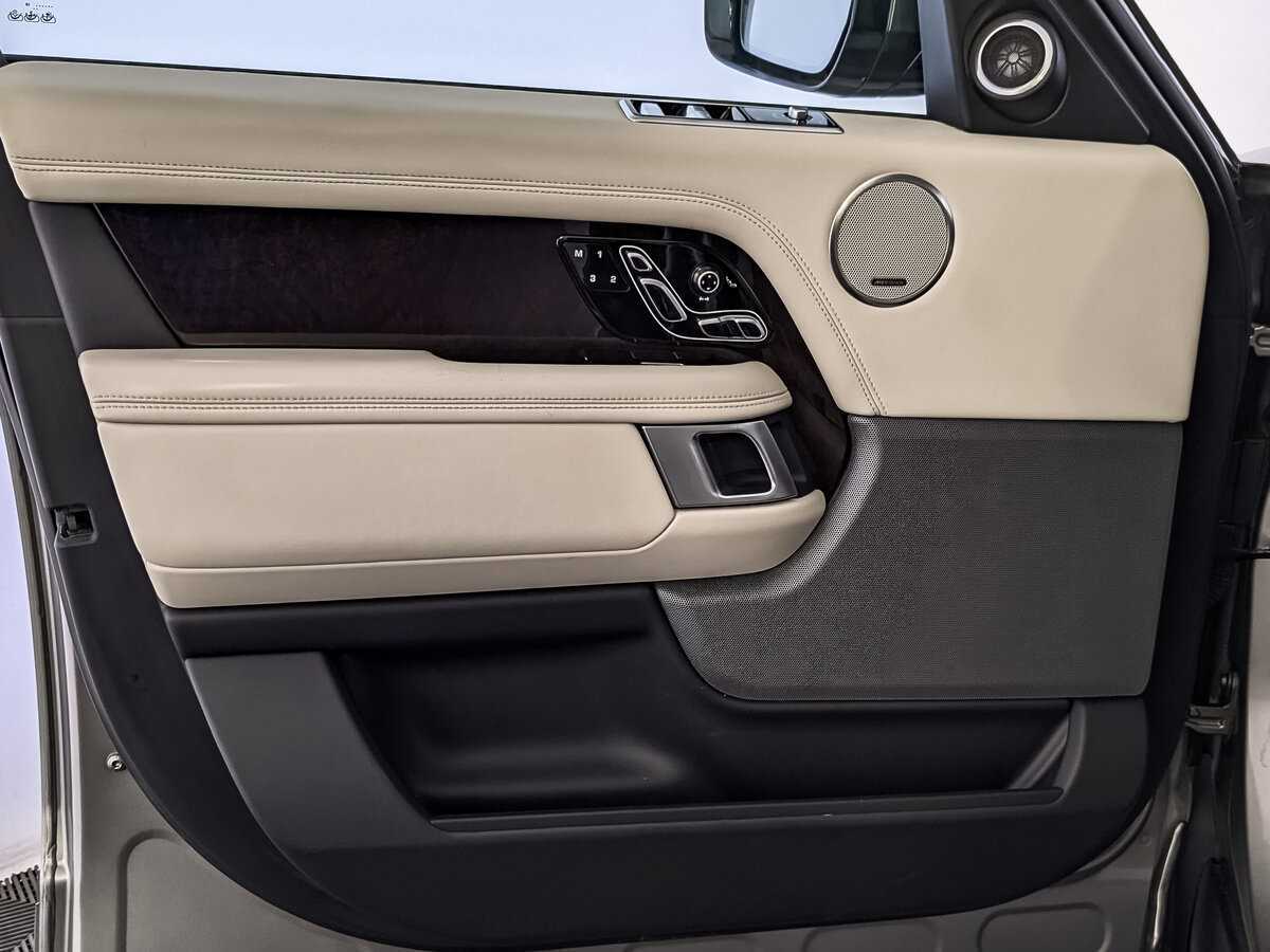 Купить Land Rover Range Rover с пробегом. Фото: #16