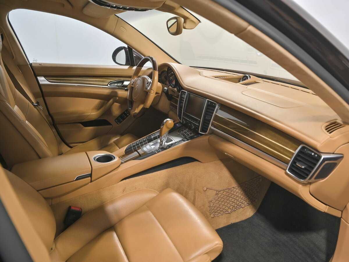 Купить Porsche Panamera с пробегом. Фото: #18