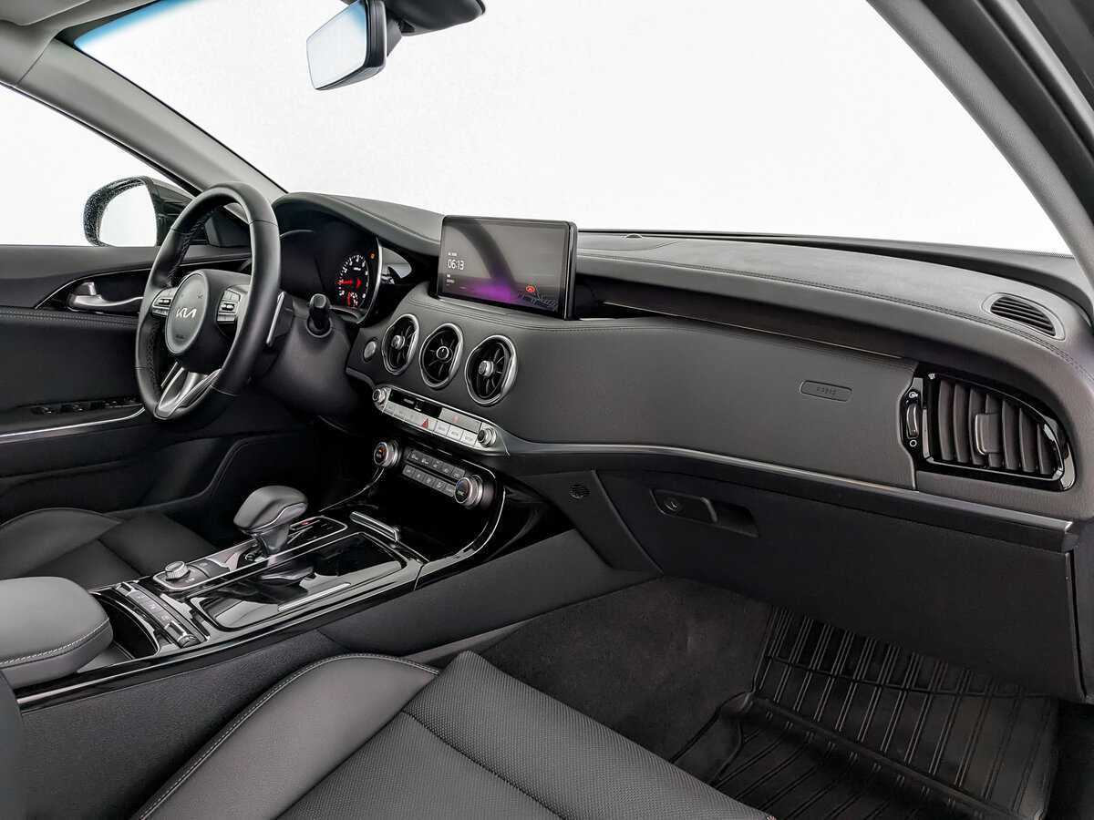 Купить Kia Stinger с пробегом. Фото: #8