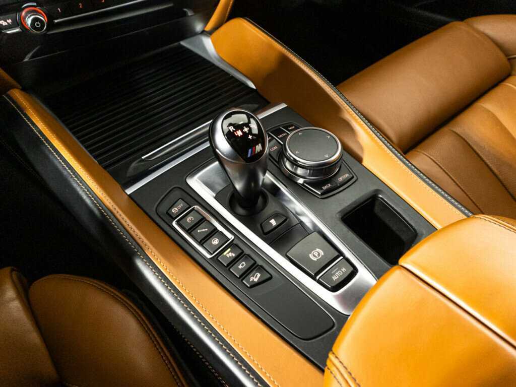 Купить BMW X6 M с пробегом. Фото: #22