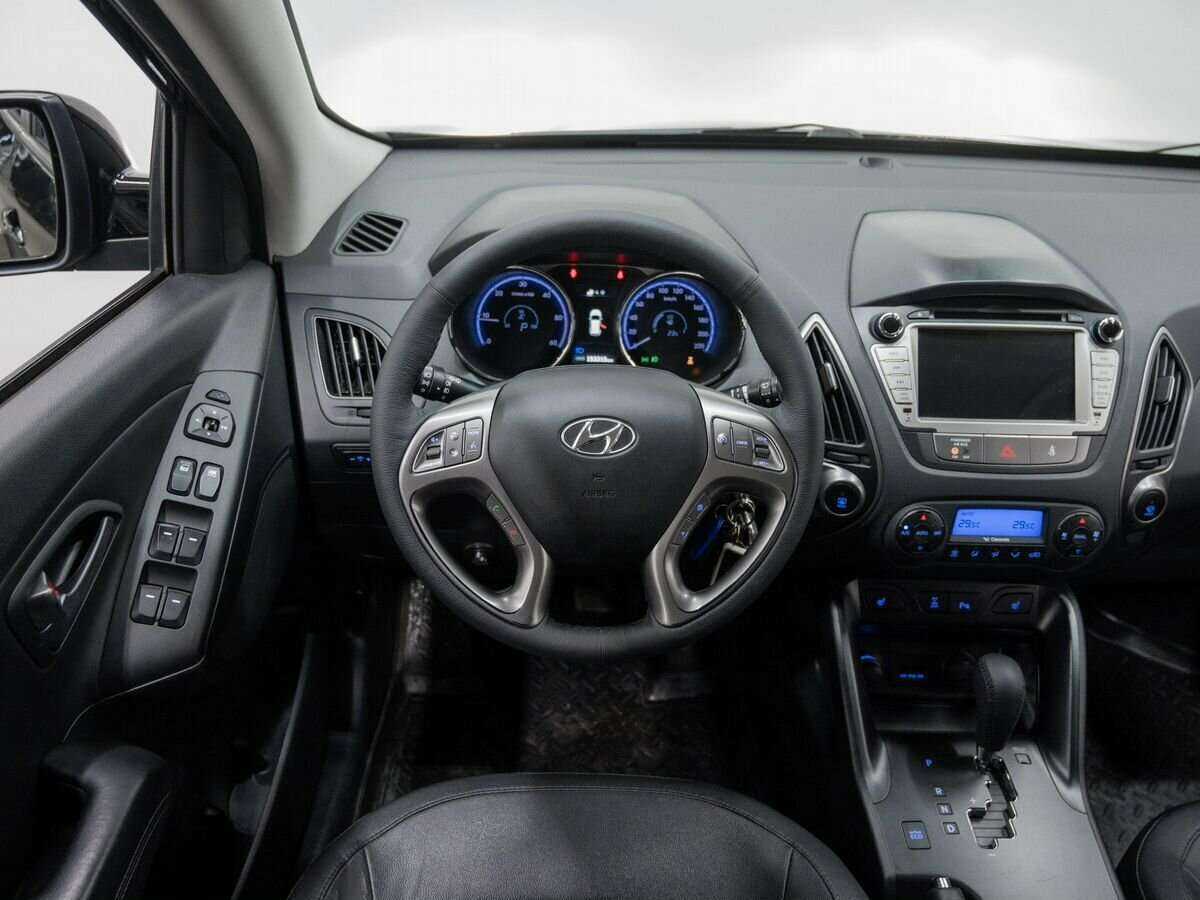 Купить Hyundai ix35 с пробегом. Фото: #11