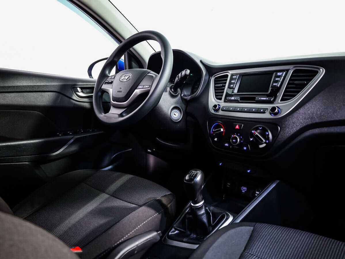 Купить Hyundai Solaris с пробегом. Фото: #7