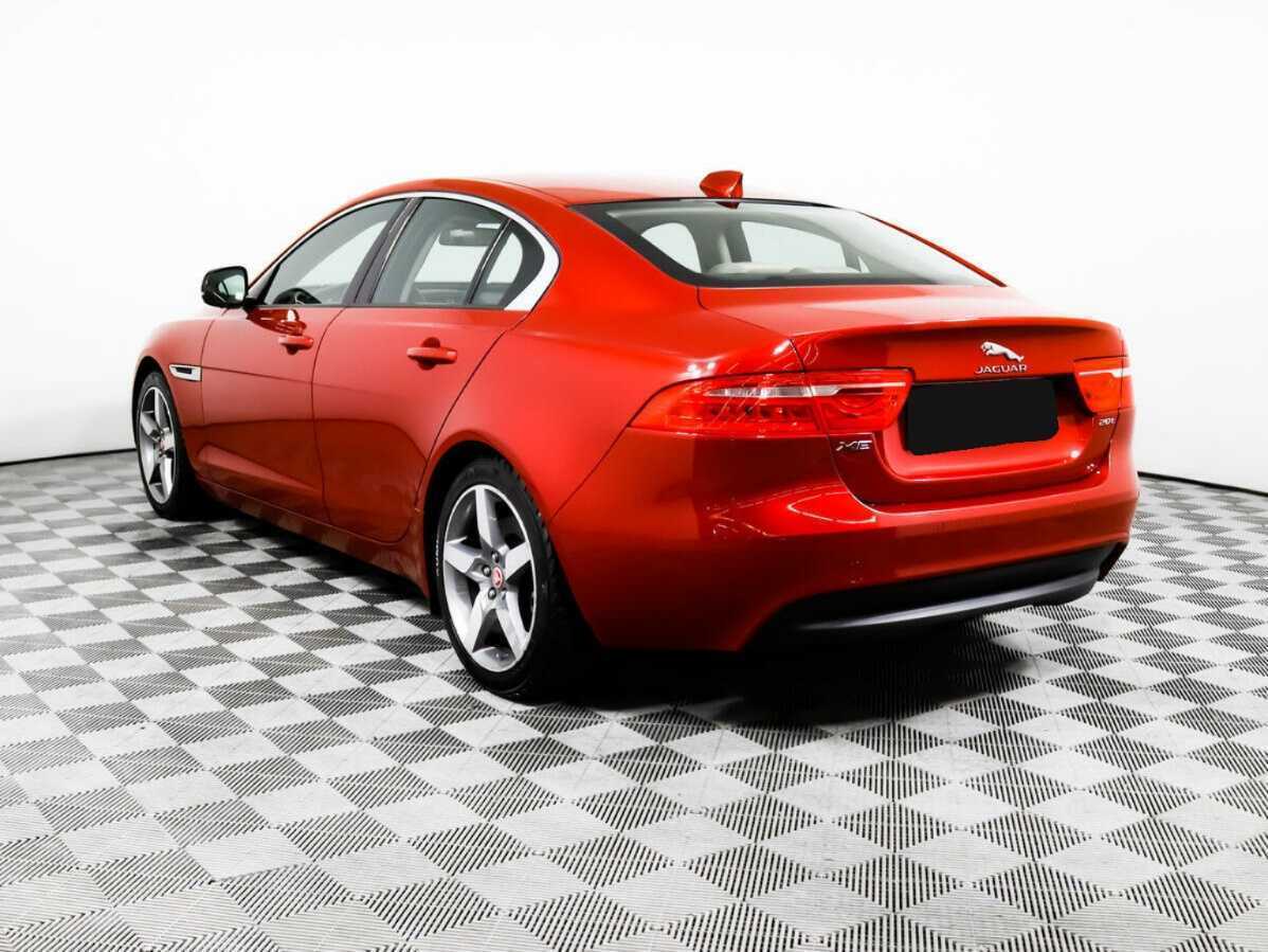 Купить Jaguar XE с пробегом. Фото: #6