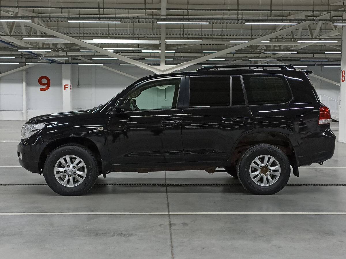 Купить Toyota Land Cruiser с пробегом. Фото: #7