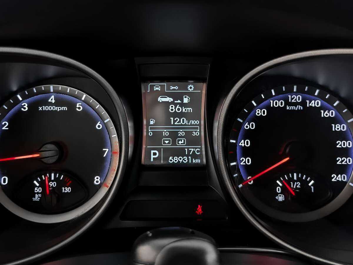 Купить Hyundai Santa Fe с пробегом. Фото: #11